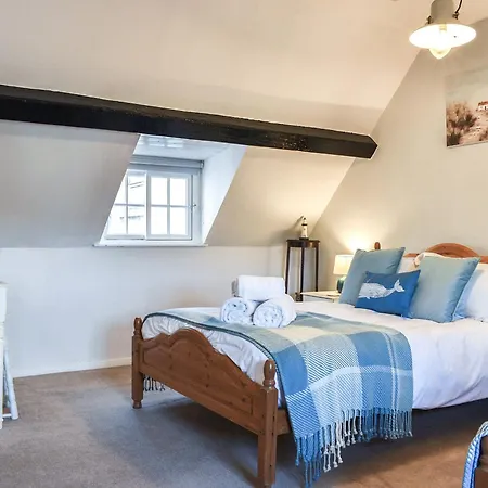Holiday home Sea Dog - Uk42479 Whitby