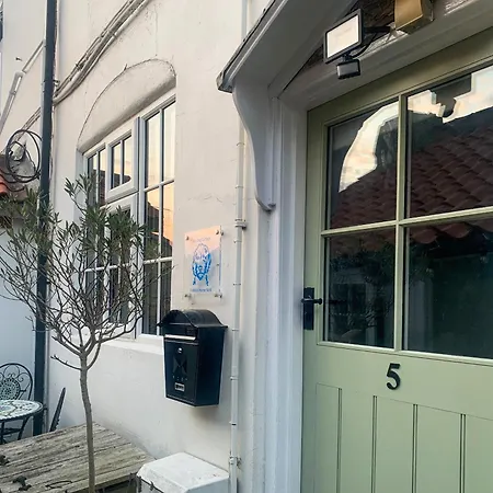 Sea Dog - Uk42479 Уитби