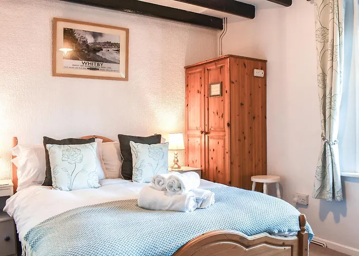 Holiday home Sea Dog - Uk42479 Whitby