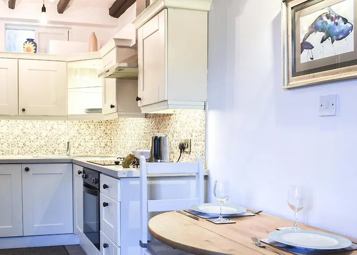 Holiday home Sea Dog - Uk42479