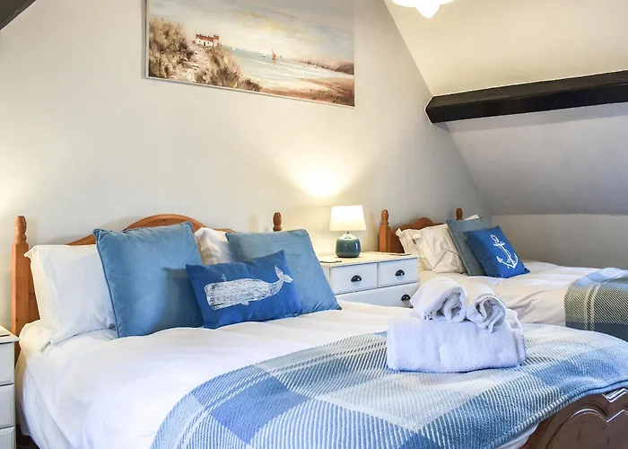 Holiday home Sea Dog - Uk42479 *